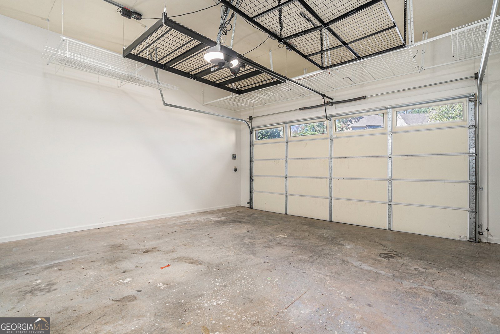 3301 Chastain Ridge Drive Marietta - main photo