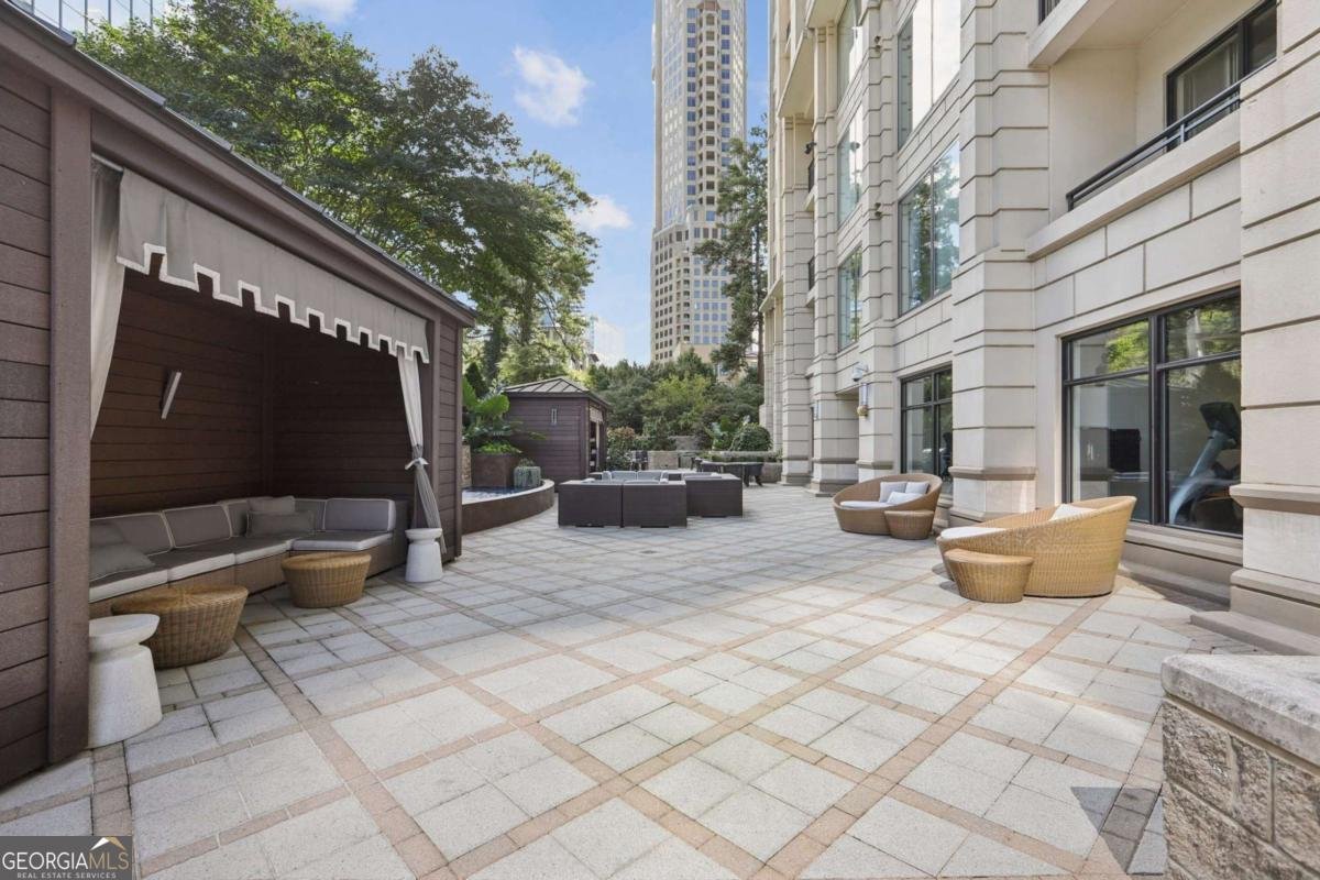 3445 Stratford Road Atlanta - 27