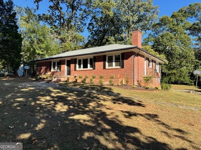 835 Lynn Circle Atlanta - main photo