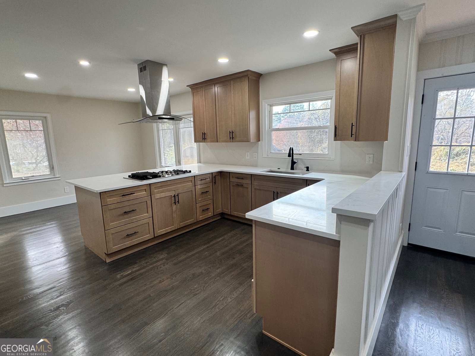 835 Lynn Circle Atlanta - 8