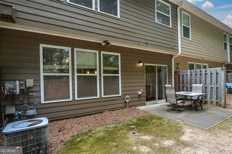 1781 Waterside Drive Kennesaw - 77