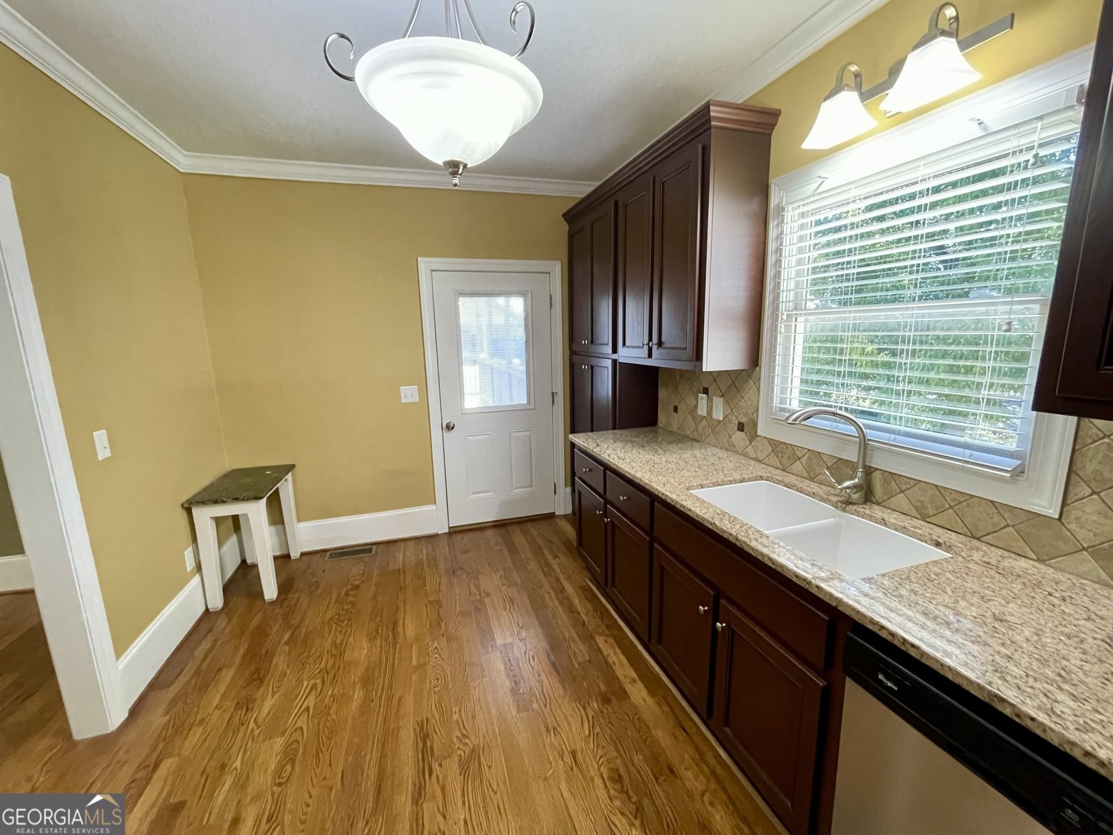 715 Avenue A Rome - 14