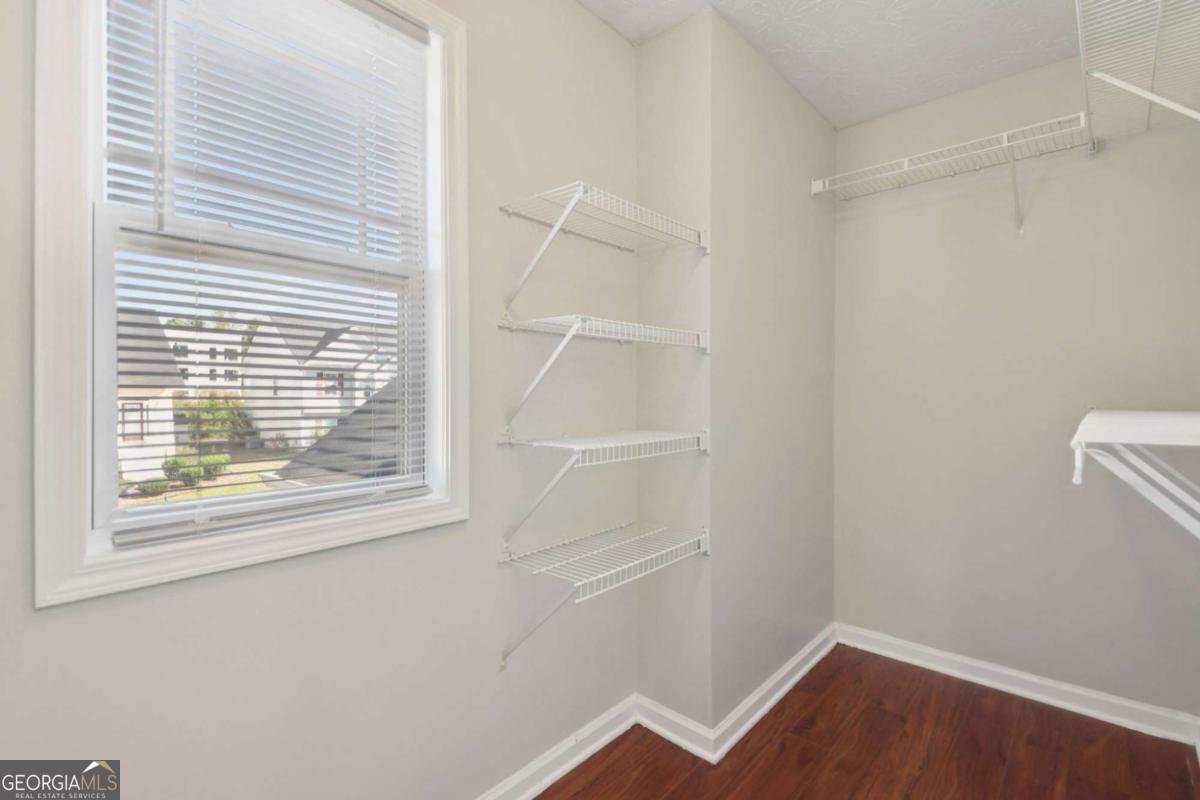 8157 Brookbend Drive Douglasville - 17
