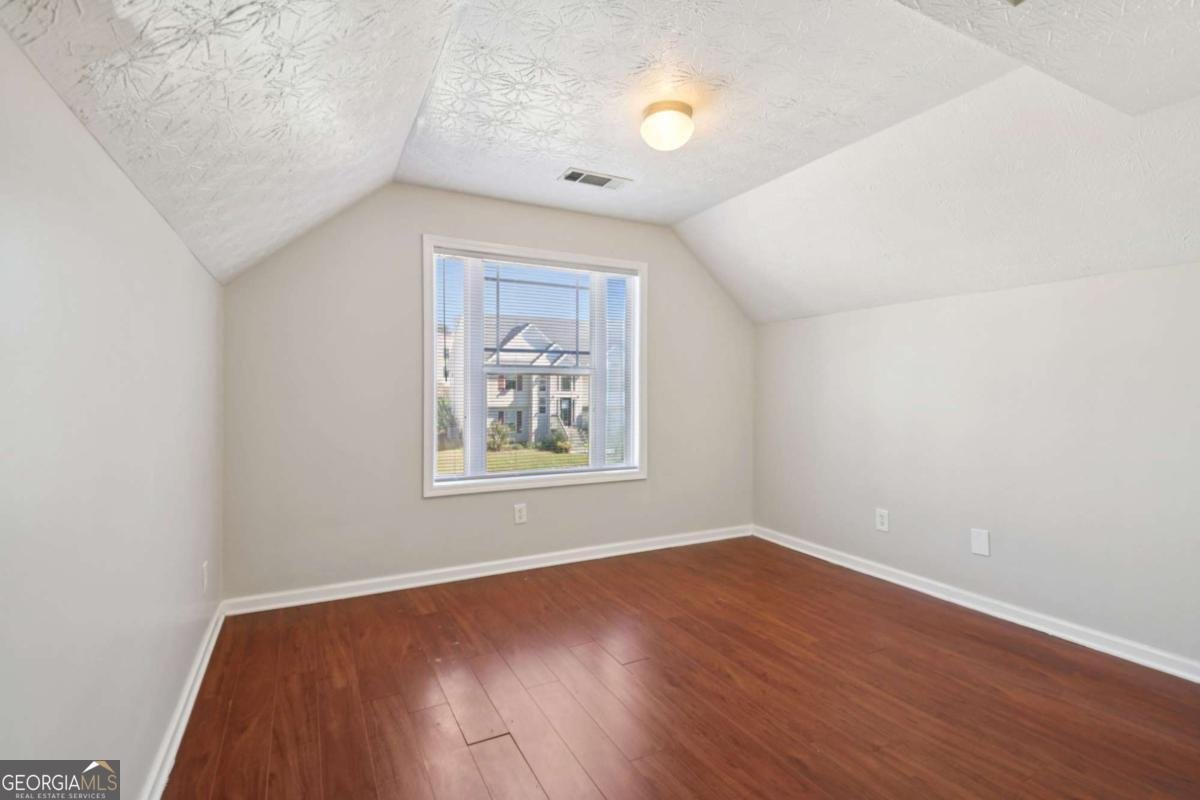 8157 Brookbend Drive Douglasville - 18