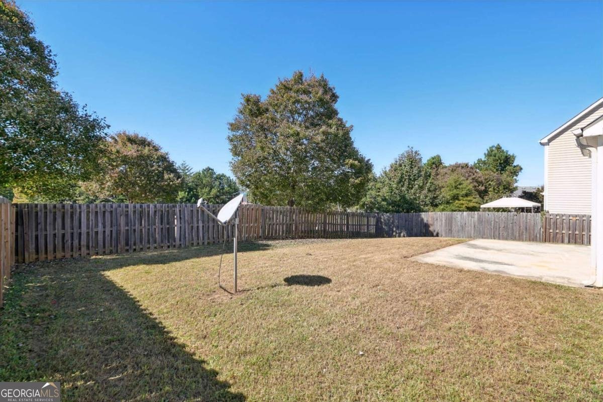 8157 Brookbend Drive Douglasville - 27