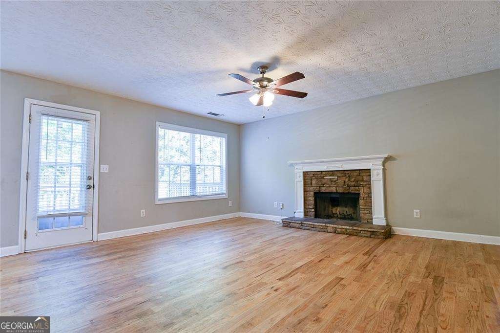 916 Tucker Lane Loganville - 10