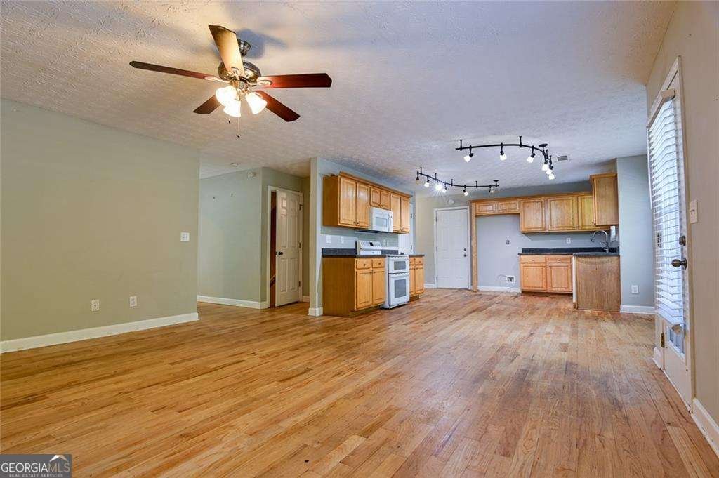 916 Tucker Lane Loganville - 12