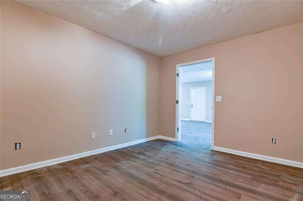 916 Tucker Lane Loganville - 37