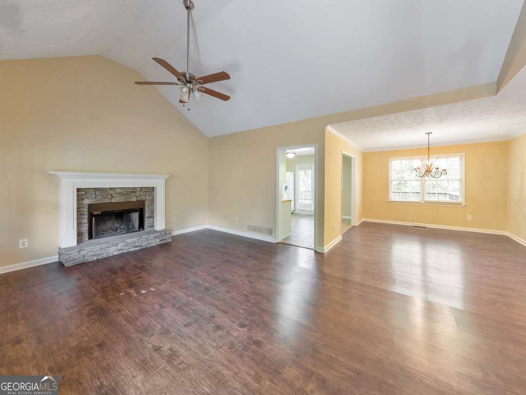 304 Queensbury Walk Acworth - 5