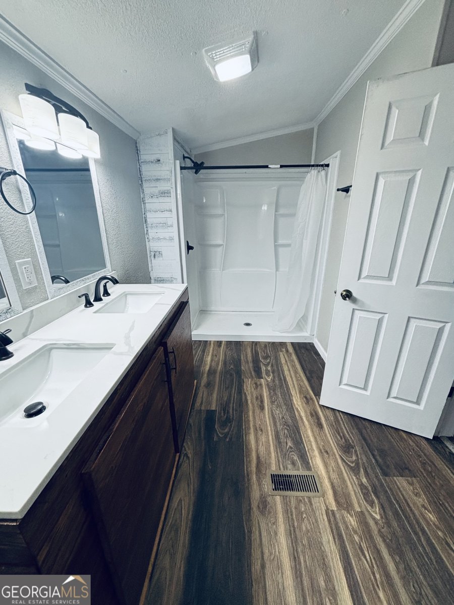 211 Lakeview Drive Sandersville - 11