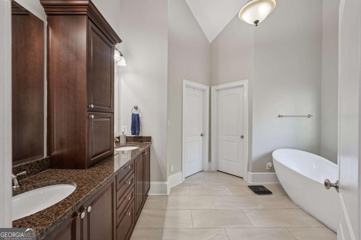 3236 Lynwood Drive Atlanta - 17