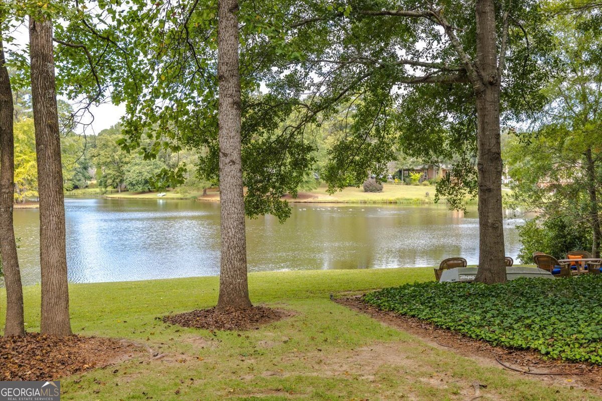 171 Lake View Drive Macon - 2
