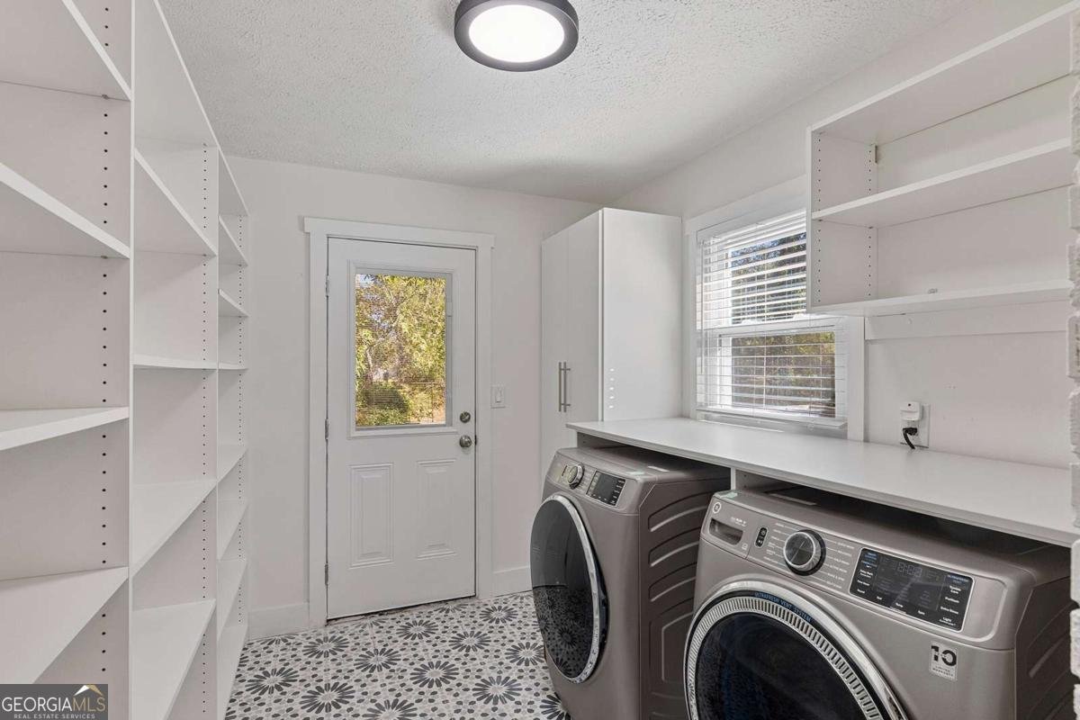 2011 Lexington Ave. East Point - 1