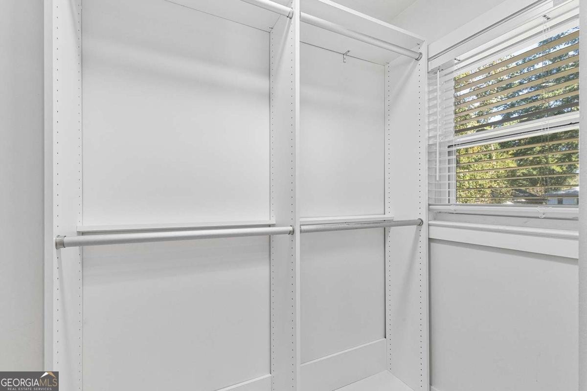 2011 Lexington Ave. East Point - 8