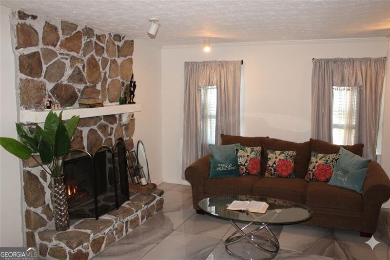 4514 TIFTON Powder Springs - 3