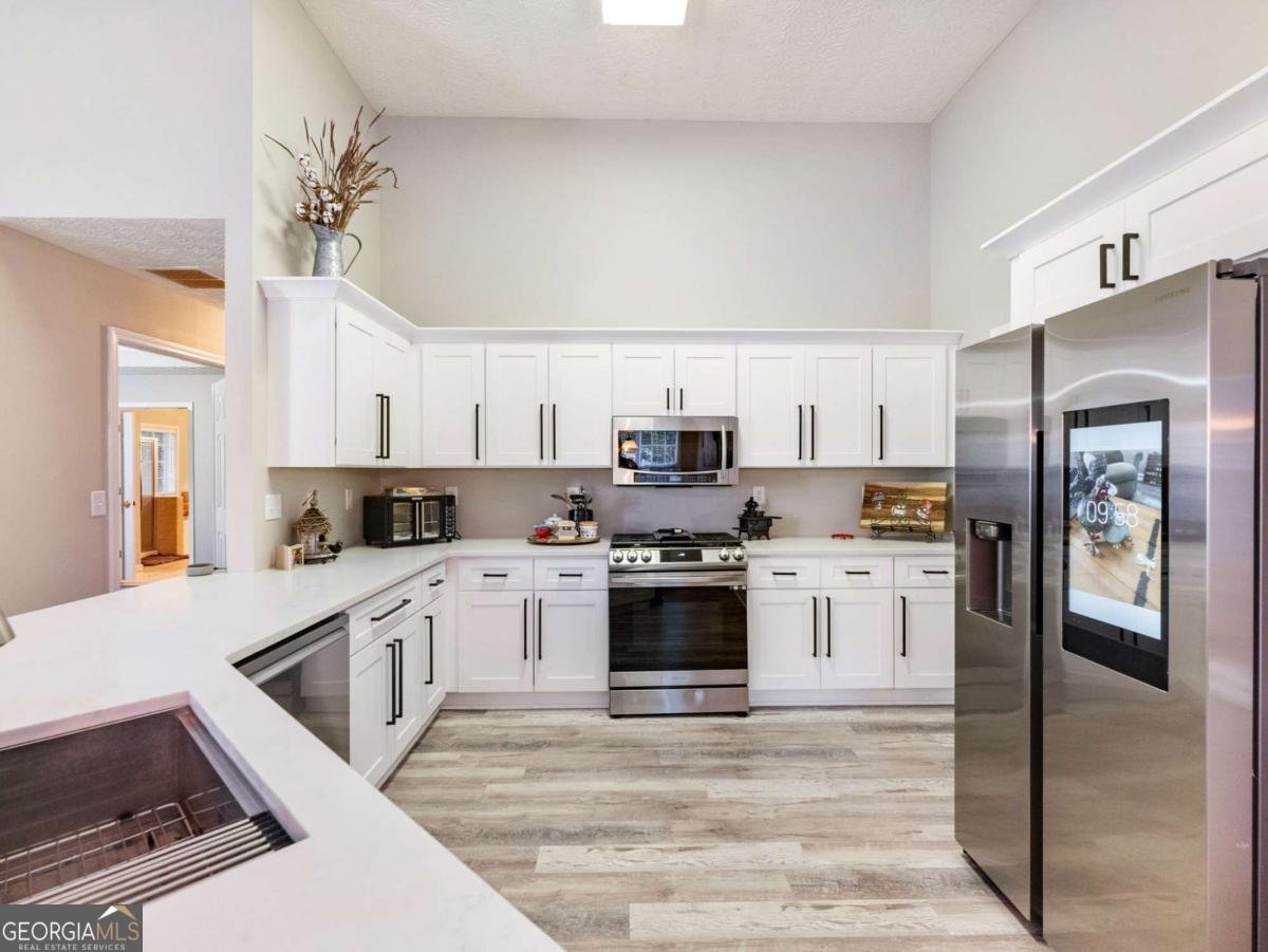 303 Bent Ridge Drive Dawsonville - 2