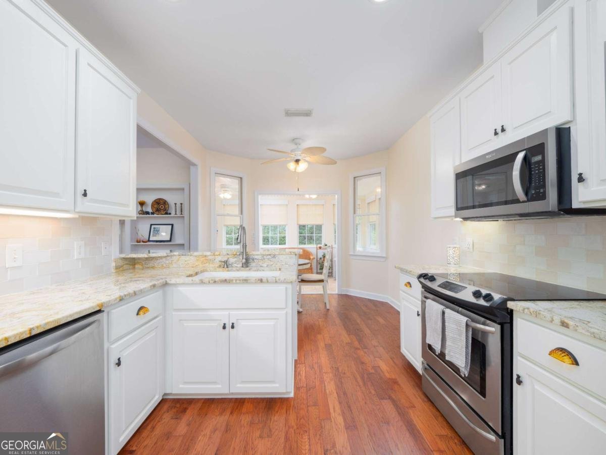 317 Commons Road St. Simons - 4