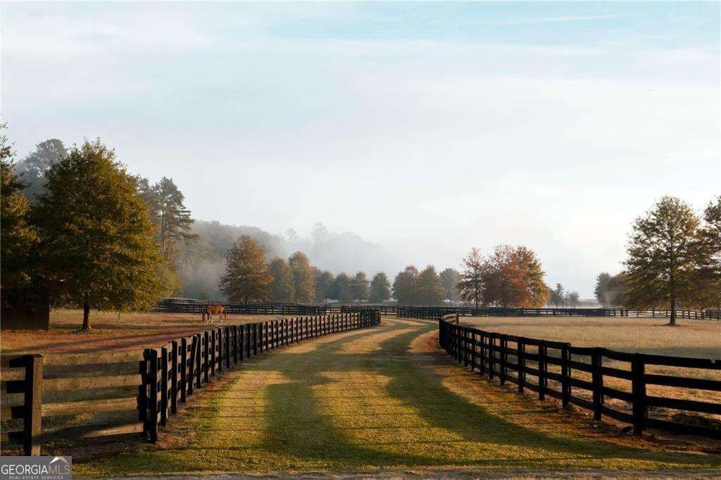 6051 Stallion Ridge Douglasville - 41