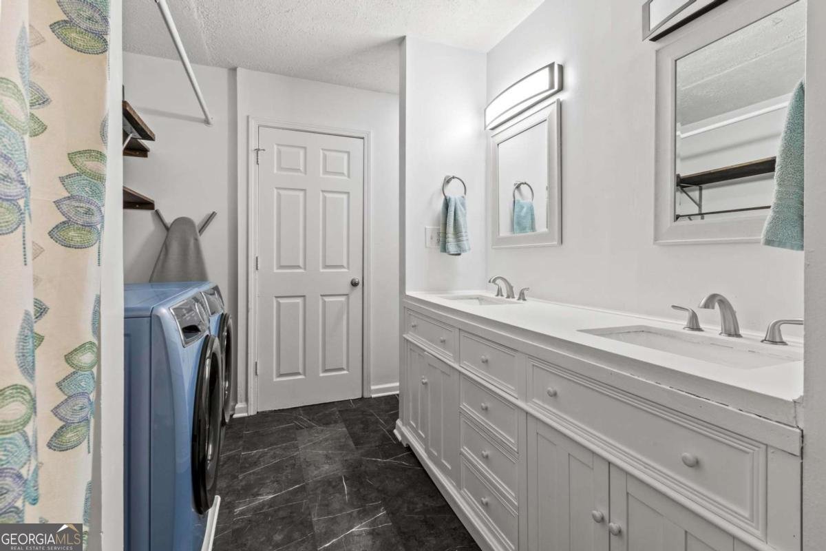 2480 Hawk Creek Trail Cumming - 11