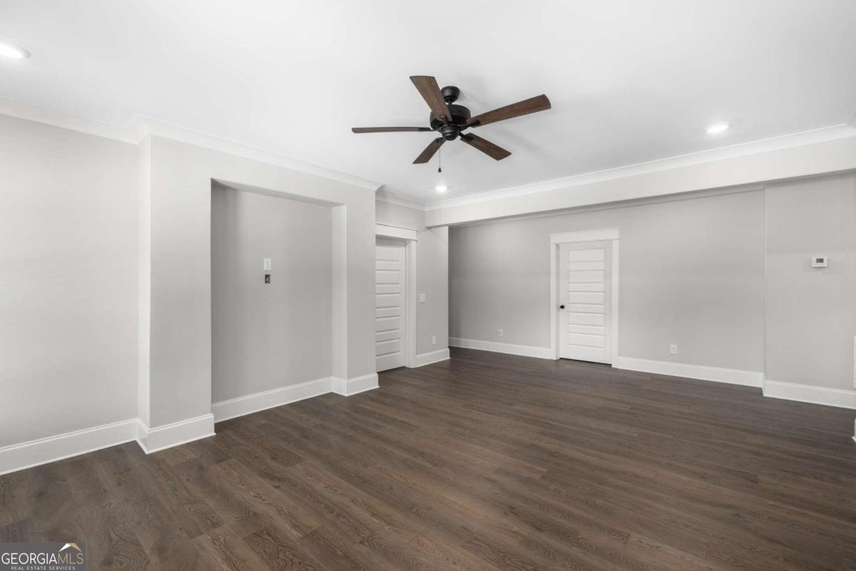 938 Austin Road Winder - 2