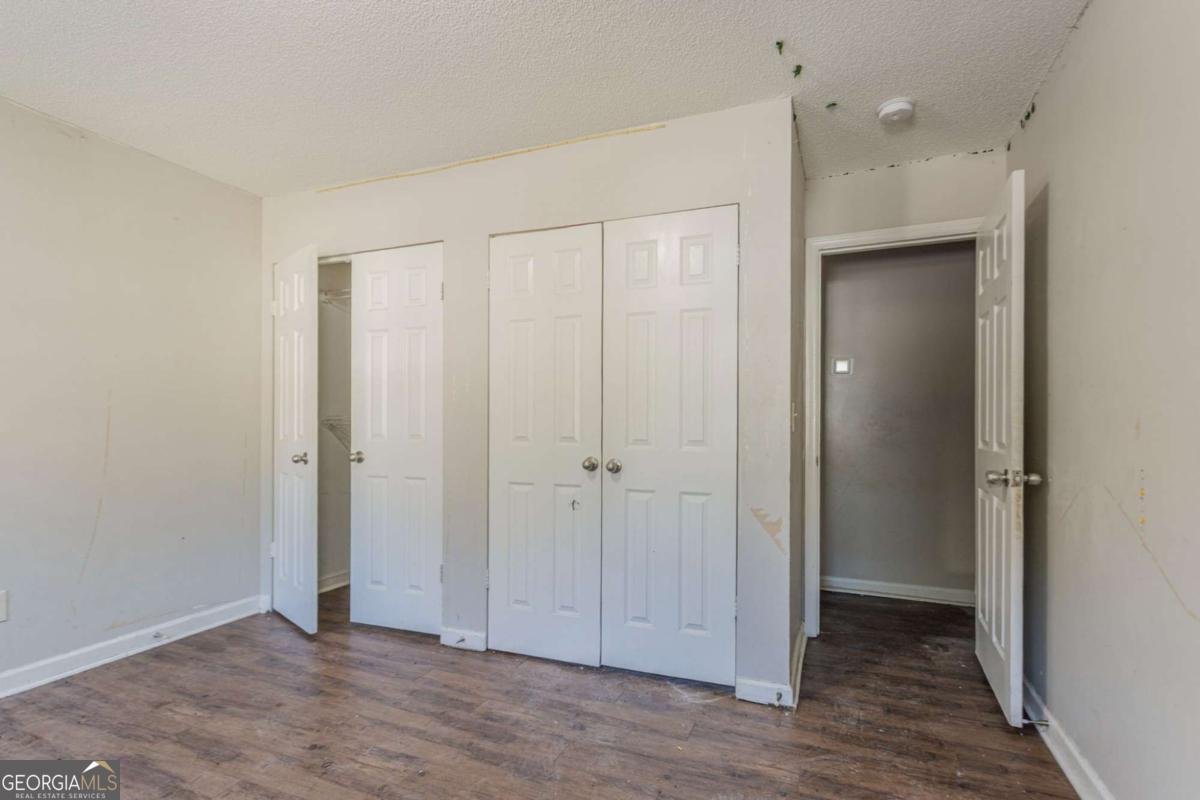910 Forest Path Stone Mountain - 10