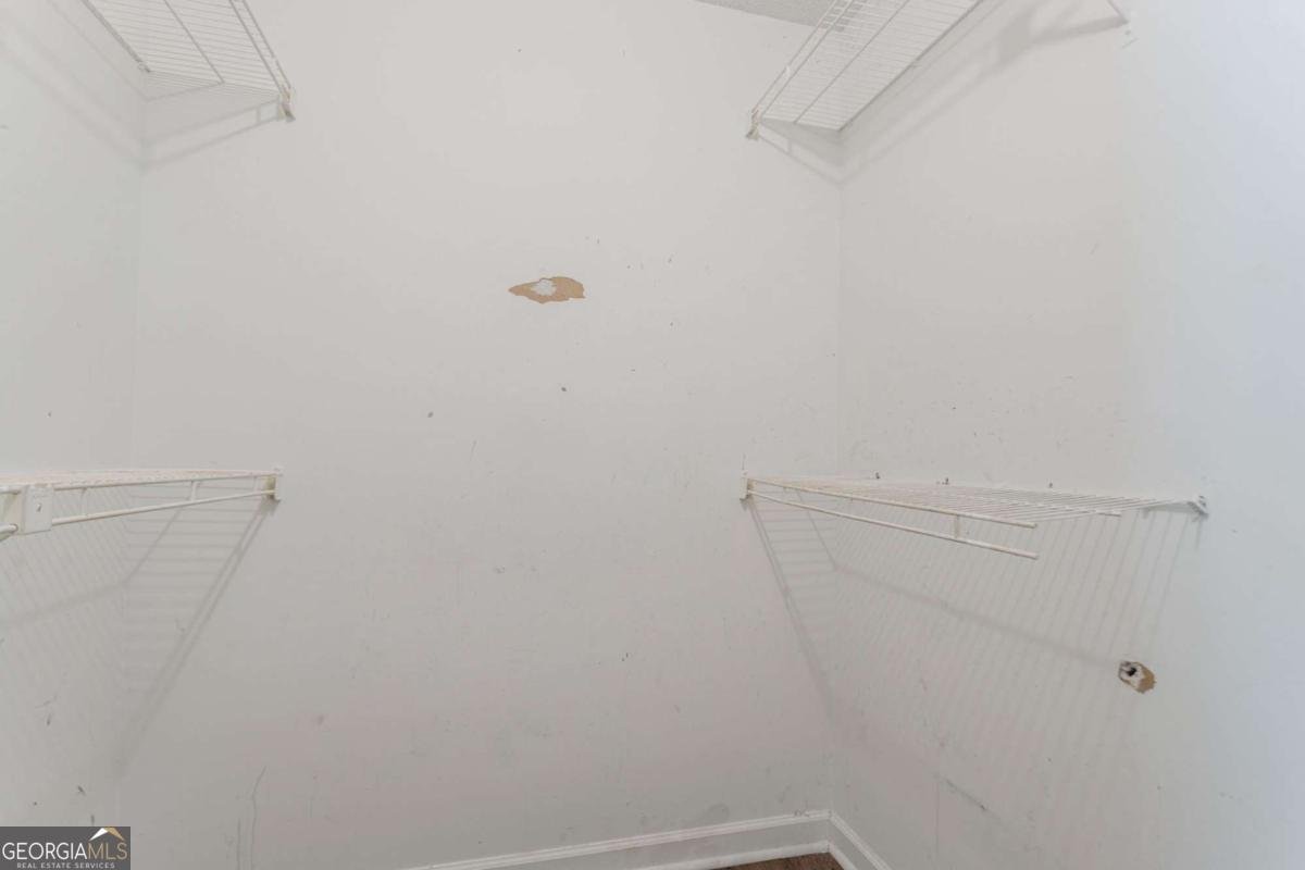 910 Forest Path Stone Mountain - 20