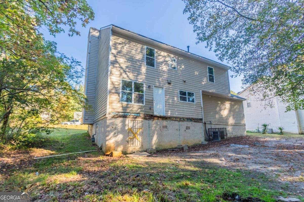 910 Forest Path Stone Mountain - 29