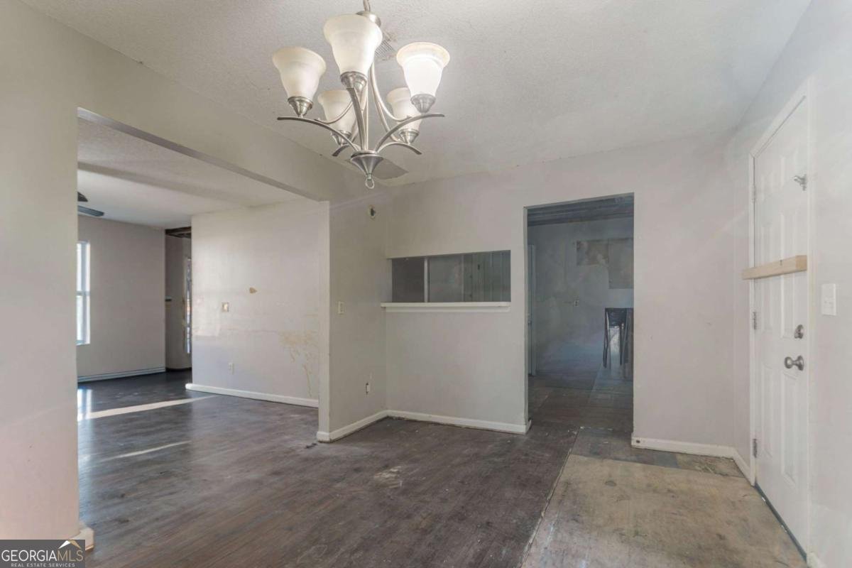 910 Forest Path Stone Mountain - 8