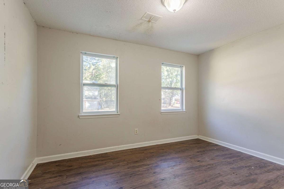 910 Forest Path Stone Mountain - 9