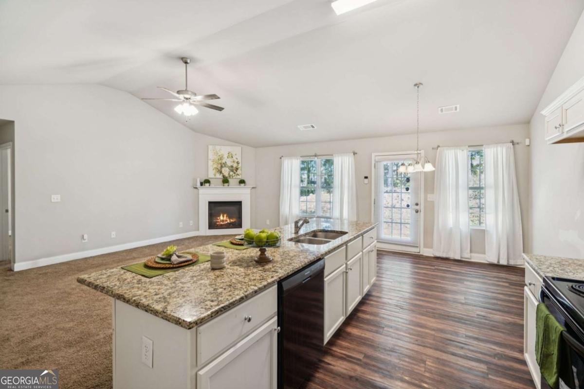 224 Katie Lane Commerce - 11