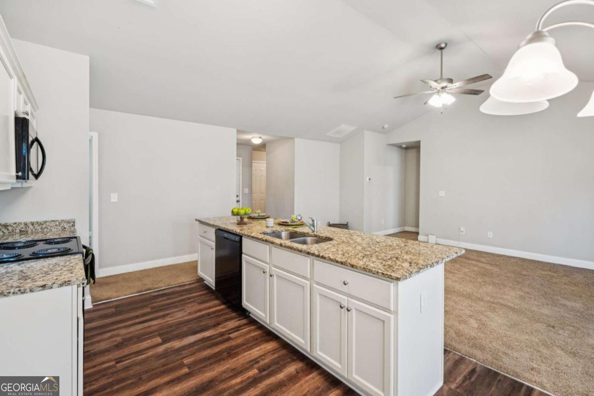 224 Katie Lane Commerce - 12