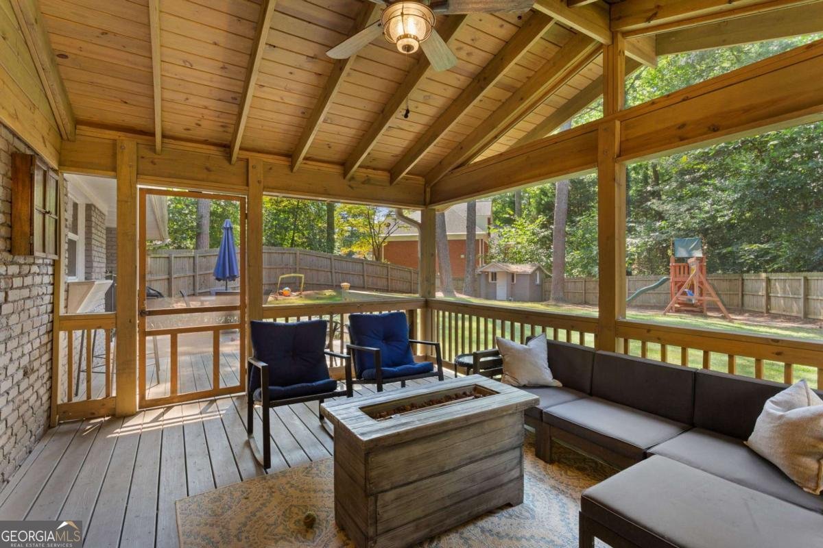 2937 Sylvan Ramble Road Atlanta - 34