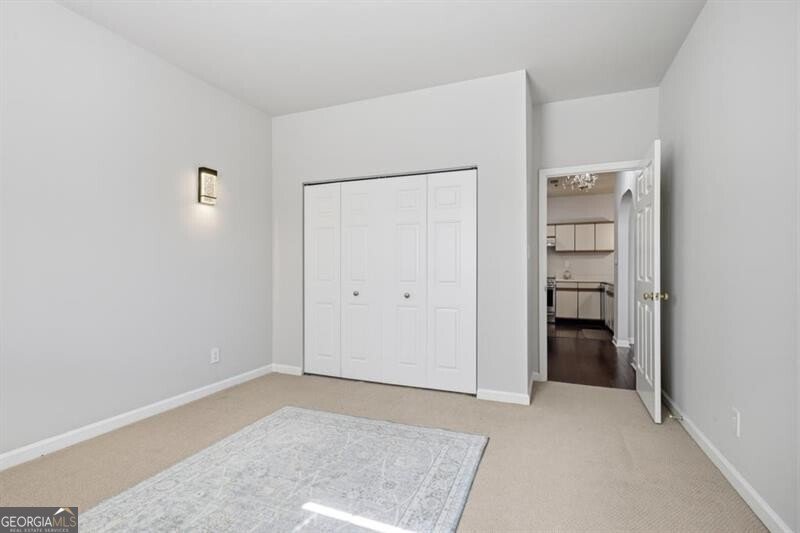 2499 Peachtree Road Atlanta - 19