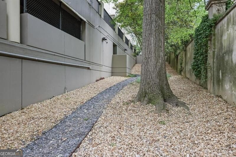 2499 Peachtree Road Atlanta - 22