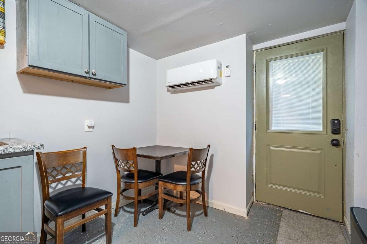 2032 JUANITA Street Decatur - 33