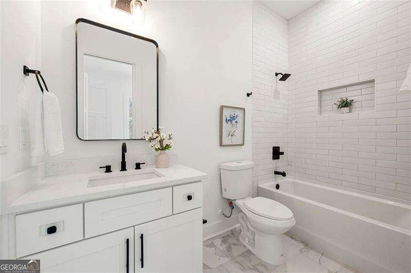 2860 3RD Avenue Atlanta - 17