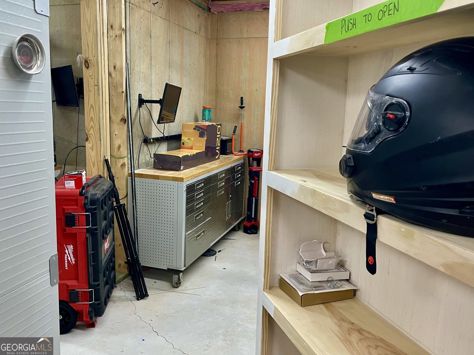 8625 Drake Drive Lula - 8