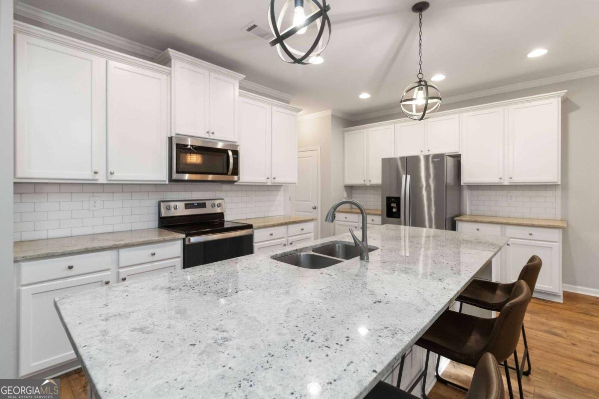 5655 Parkview Lane Flowery Branch - 3