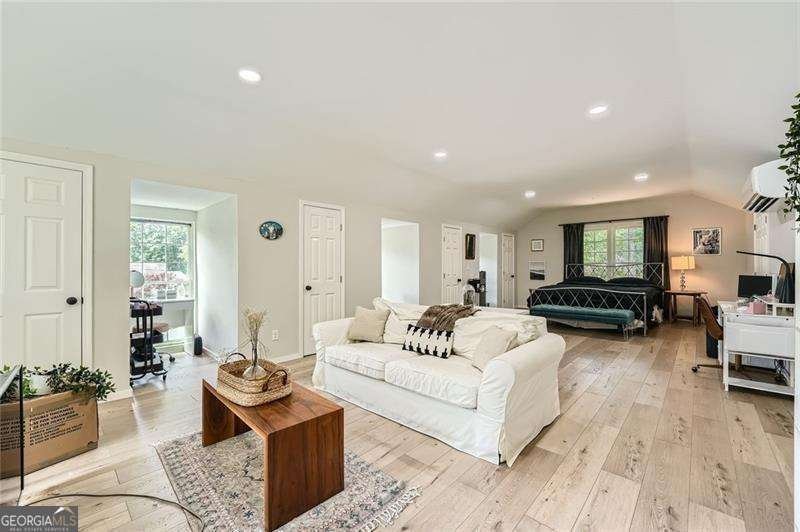 111 Cherry Hill Drive Marietta - 36