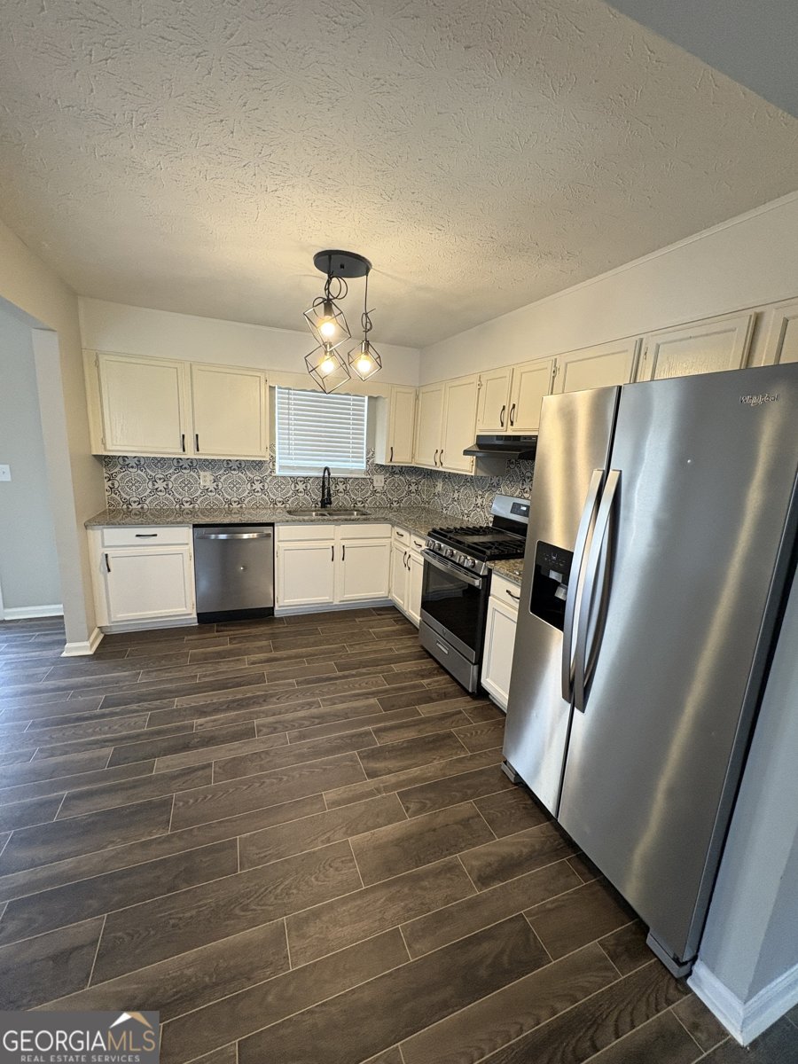 4060 Day Trail Ellenwood - 6