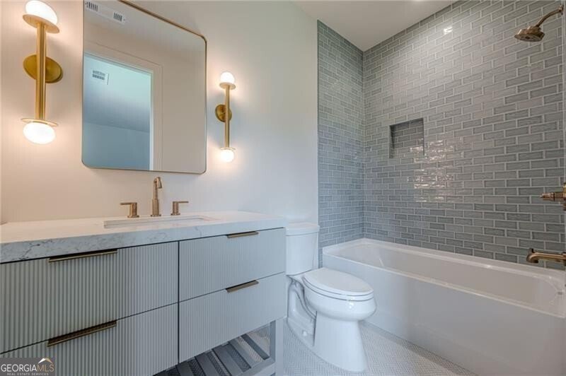 6428 Cherokee Drive Canton - 49