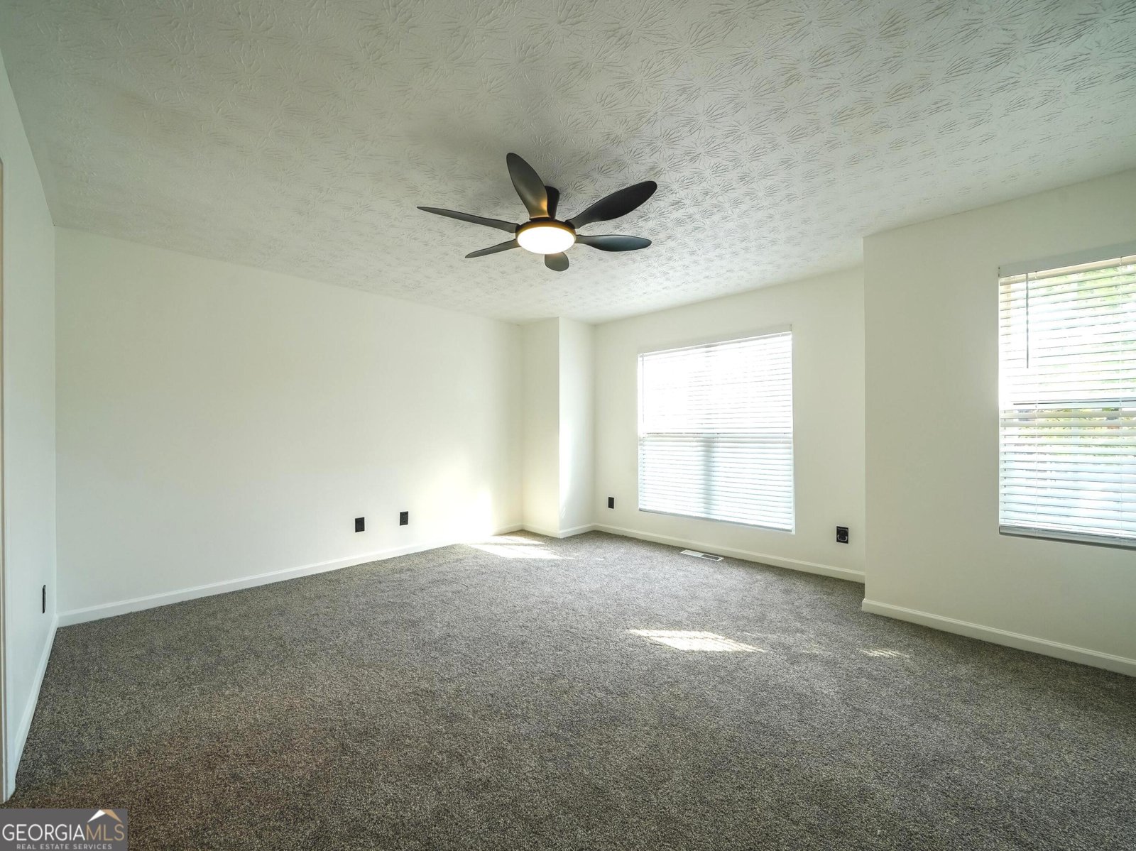 11435 South Grove Drive Hampton - 15