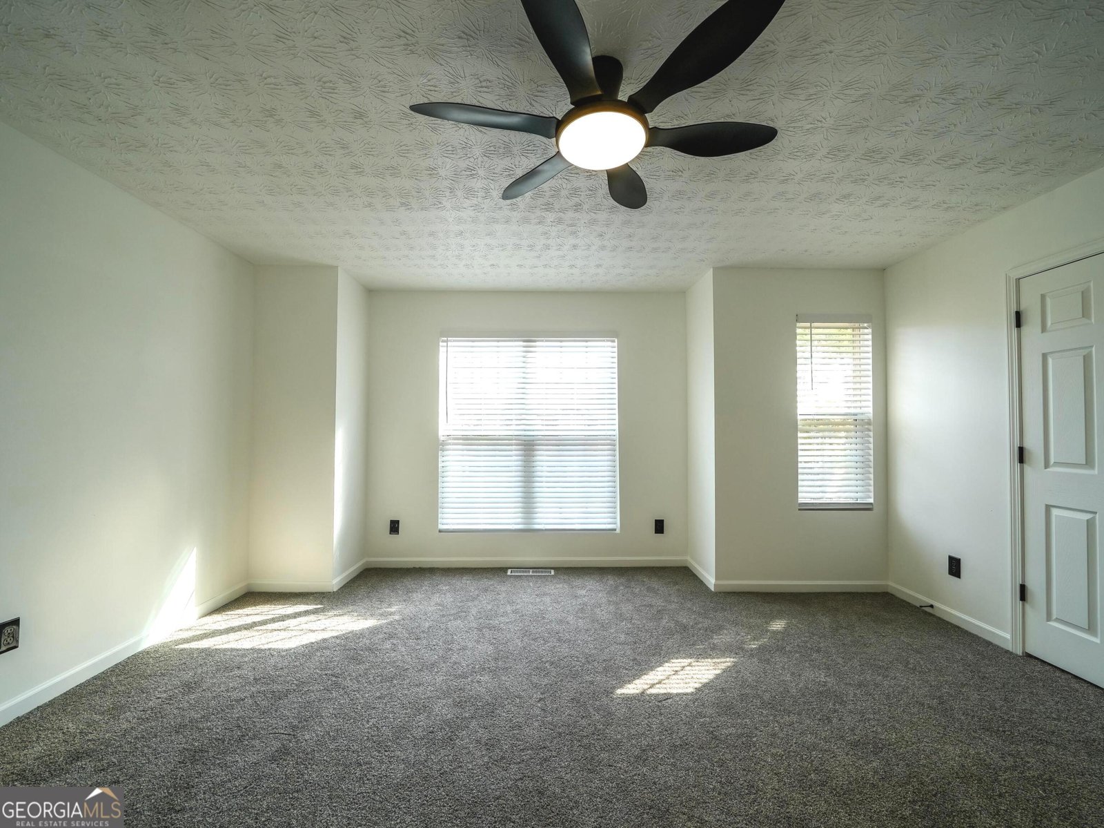 11435 South Grove Drive Hampton - 17