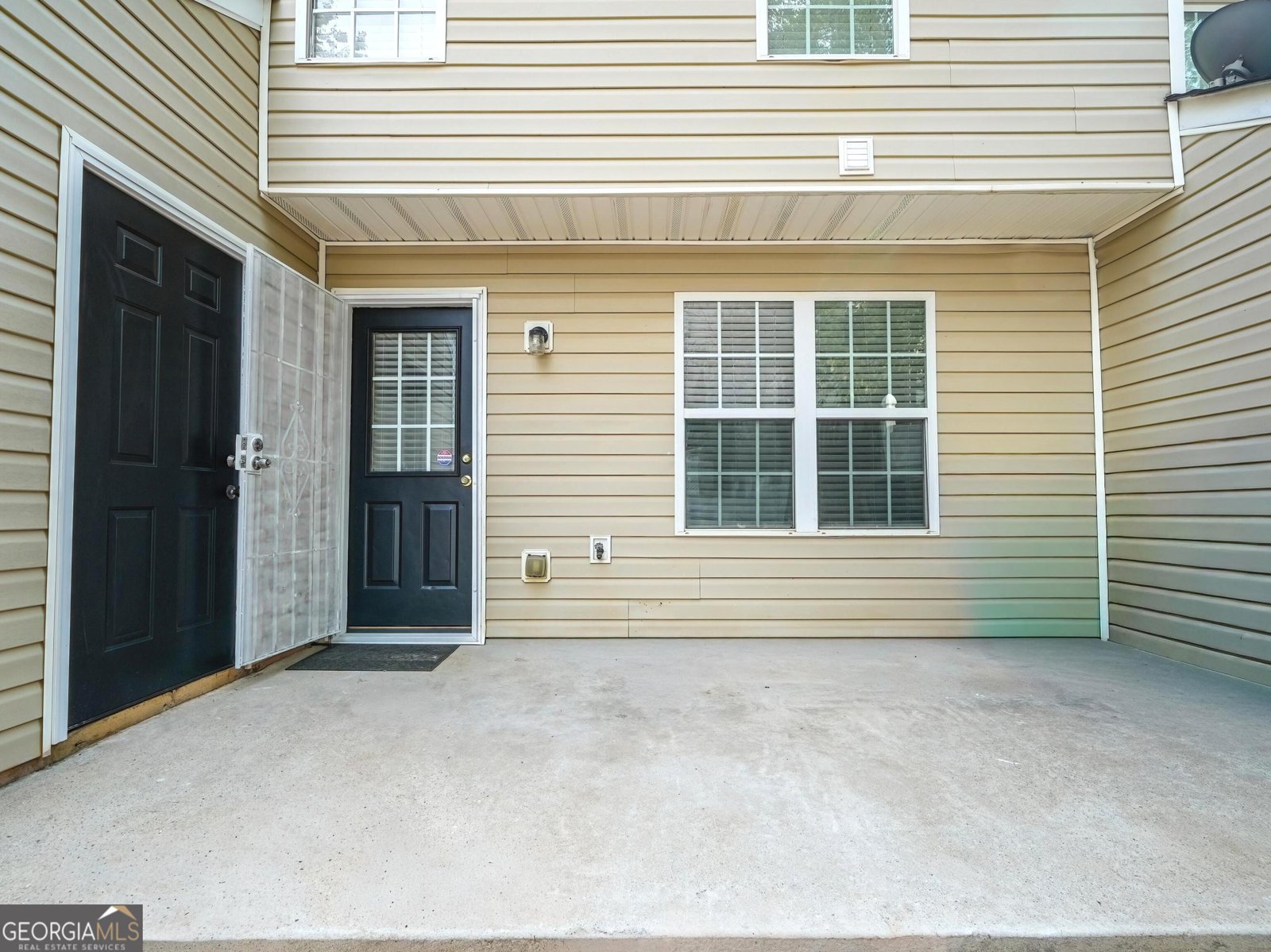 11435 South Grove Drive Hampton - 22