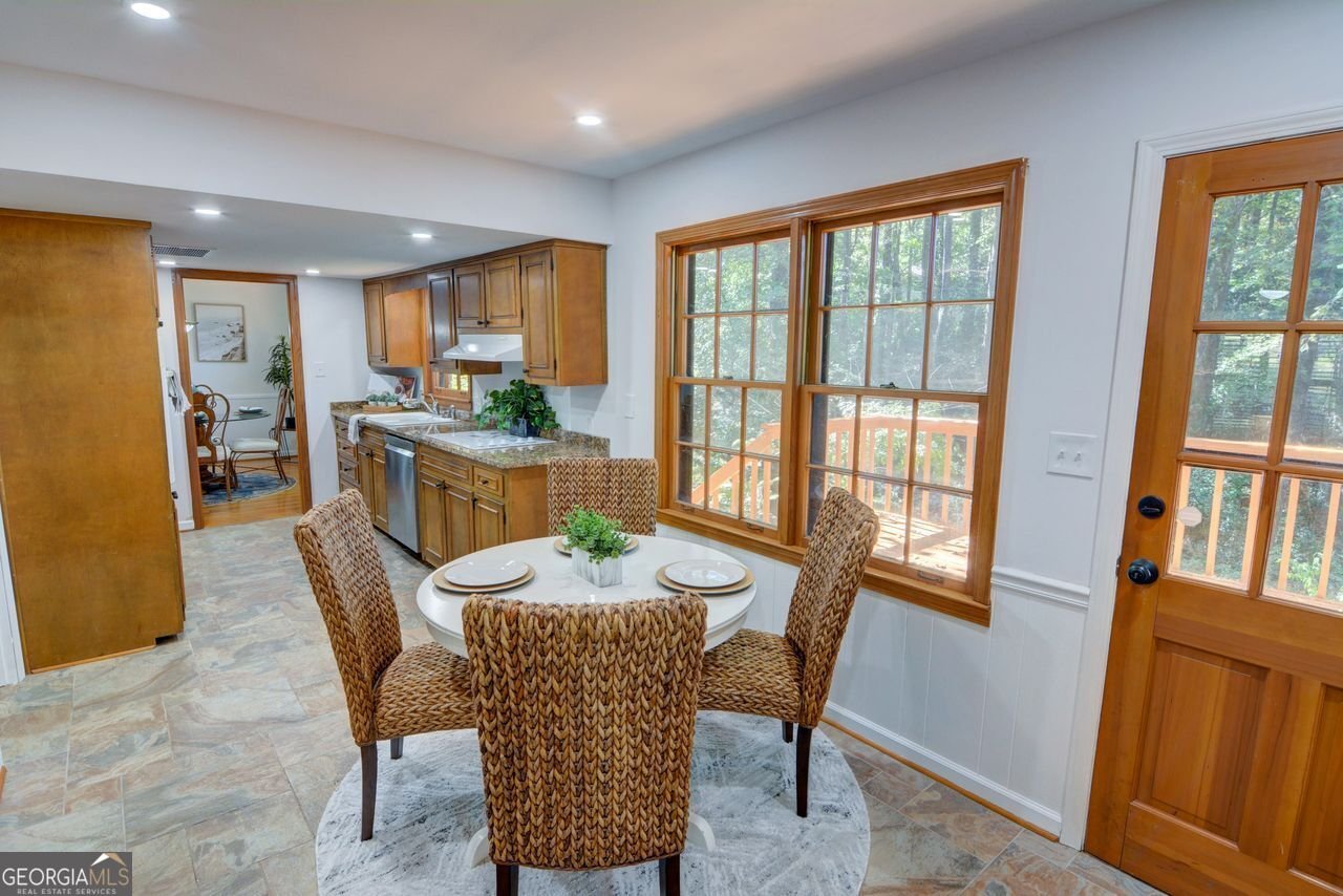 3352 NORTHBROOK Drive Atlanta - 16