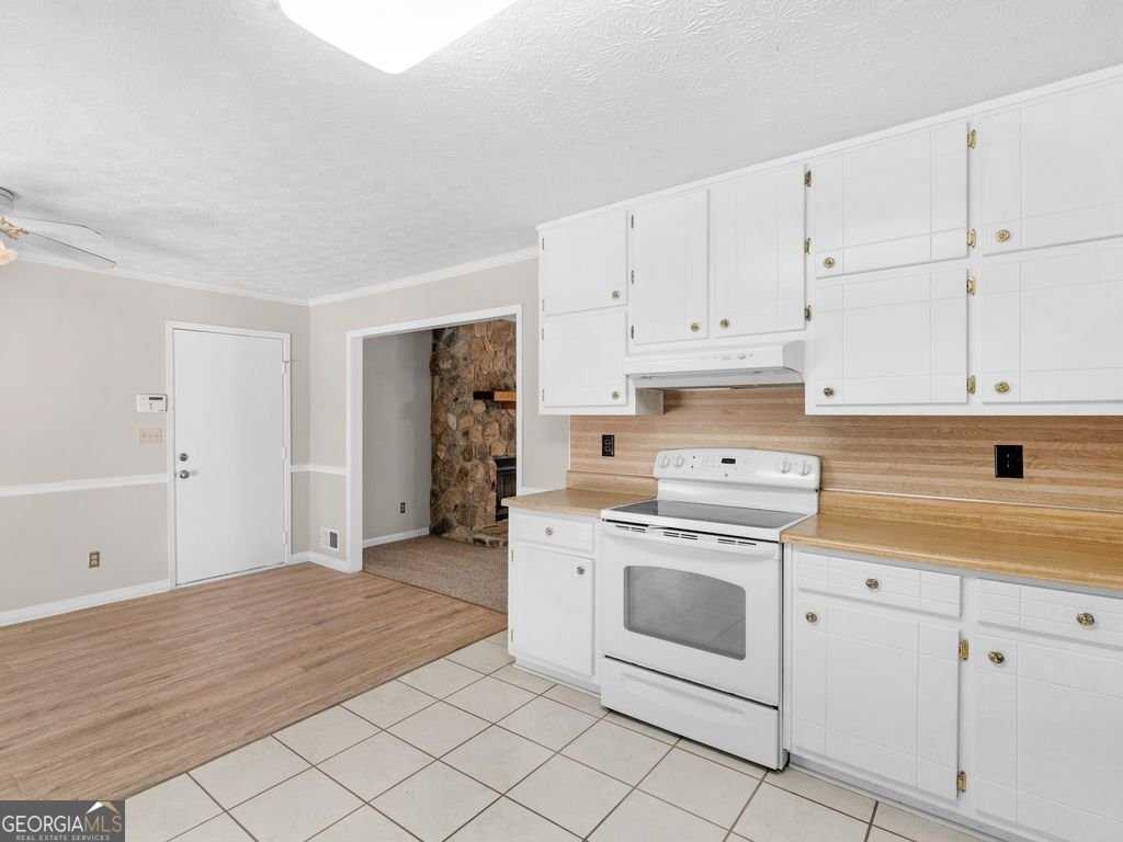 6683 Homestead Road Rex - 11