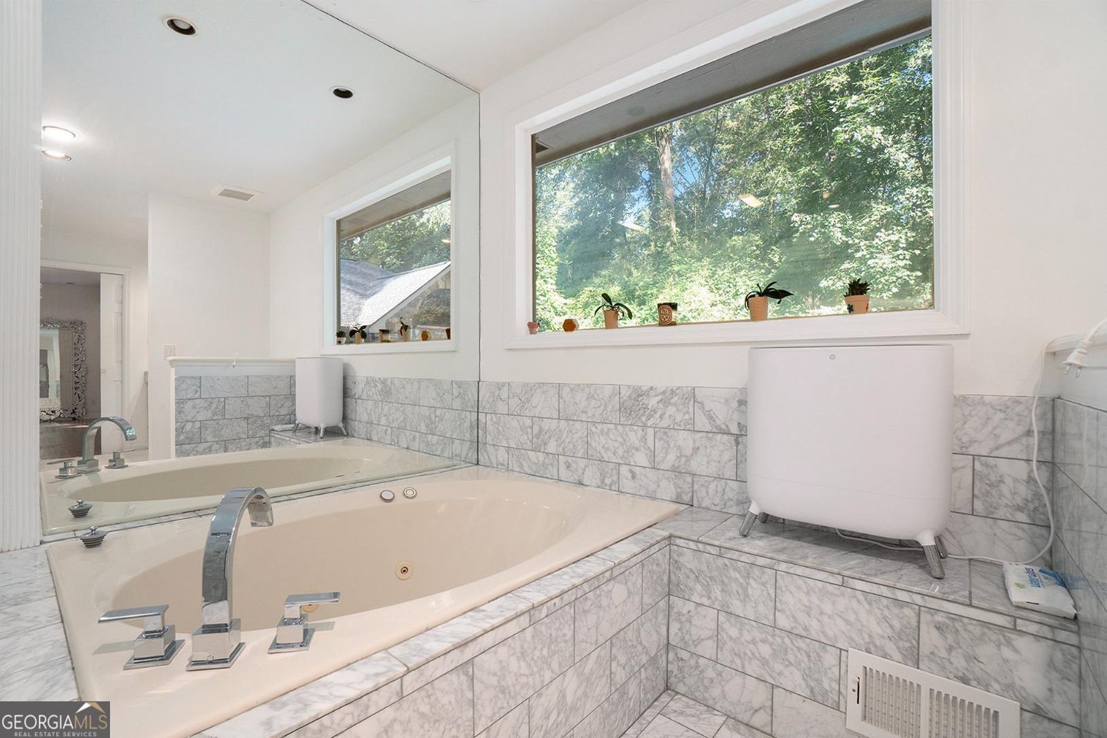 4635 Mount Paran Parkway Atlanta - 17