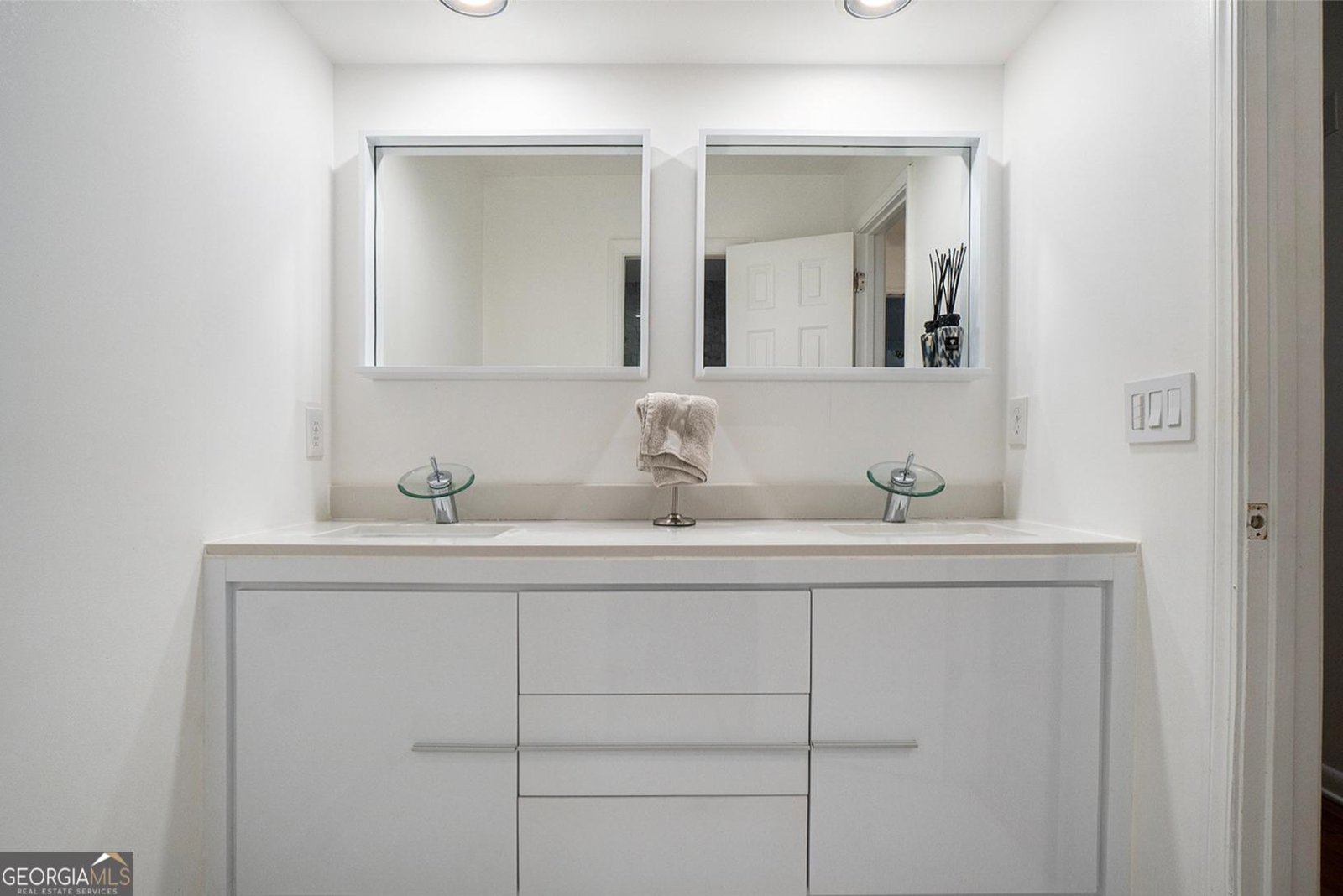 4635 Mount Paran Parkway Atlanta - 22