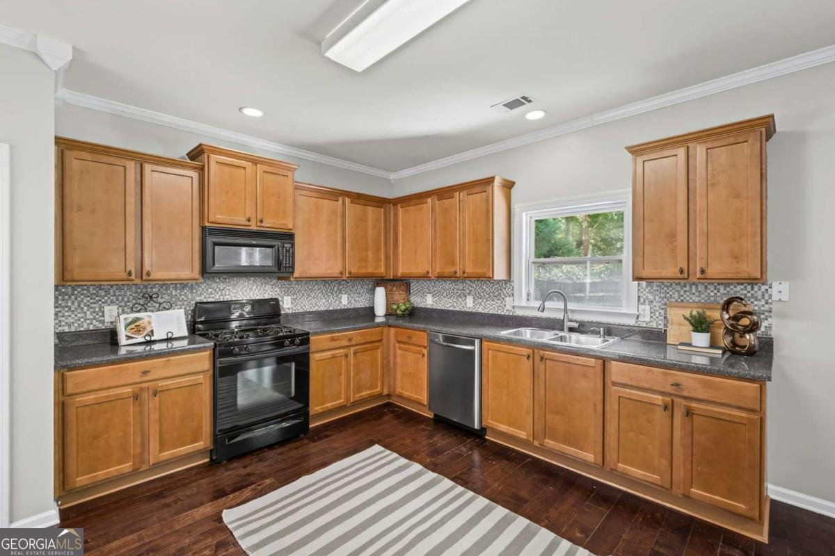 422 Juniper Court Canton - 33