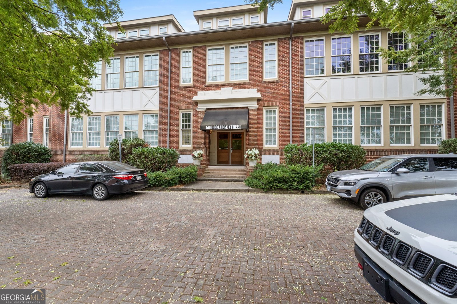 600 COLLEGE Street Hapeville - main photo